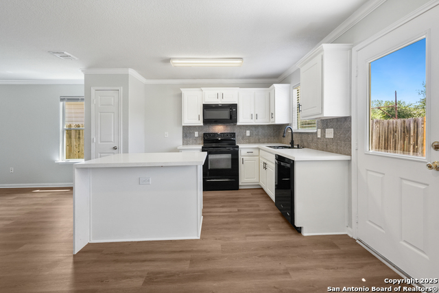 Image 9 of 19 For 11438 Country