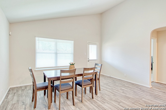 Image 17 of 44 For 8037 Falcon Meadow Dr