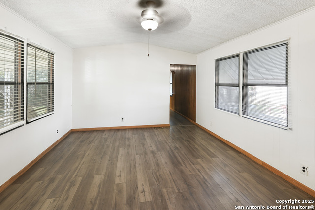 Image 7 of 12 For 16240 San Pedro 220