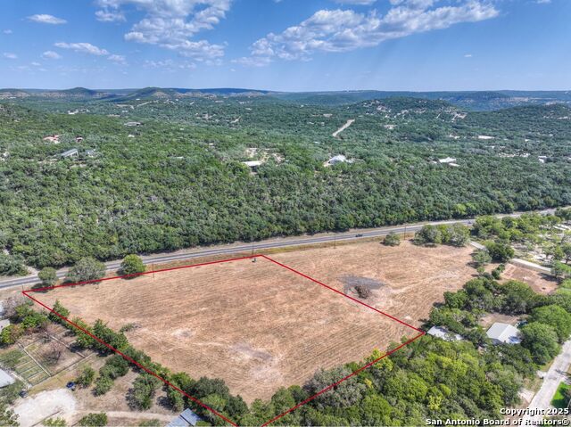 Listing photo id 4 for 13607 Fm 306