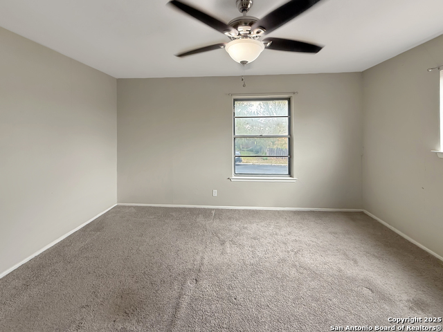 Image 12 of 23 For 6530 Robin Frst