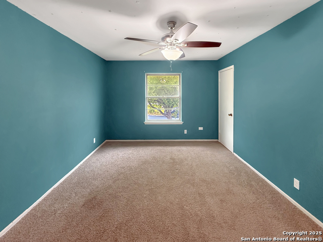 Image 18 of 23 For 6530 Robin Frst