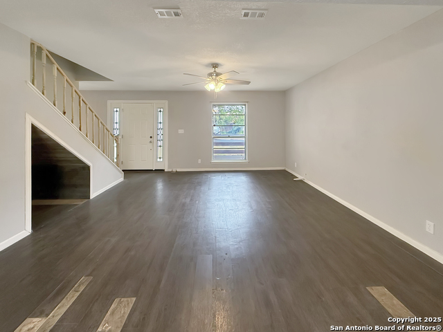 Image 6 of 23 For 6530 Robin Frst