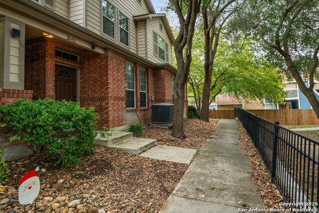 Image 2 of 27 For 2642 Grayson Way