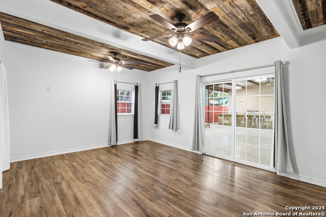 Image 12 of 27 For 1314 W Theo Ave