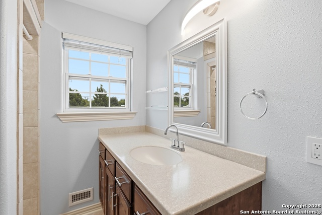 Image 15 of 27 For 1314 W Theo Ave