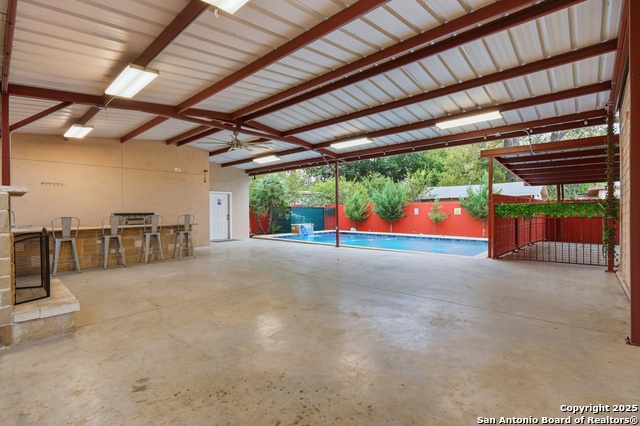 Image 18 of 27 For 1314 W Theo Ave