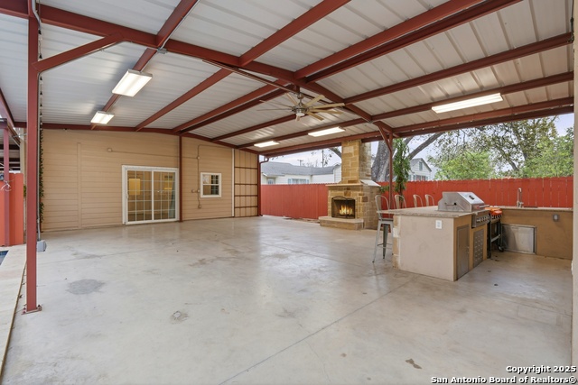 Image 20 of 27 For 1314 W Theo Ave