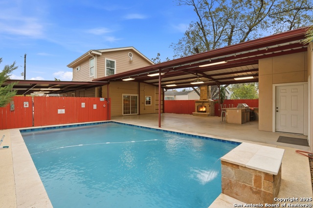 Image 21 of 27 For 1314 W Theo Ave