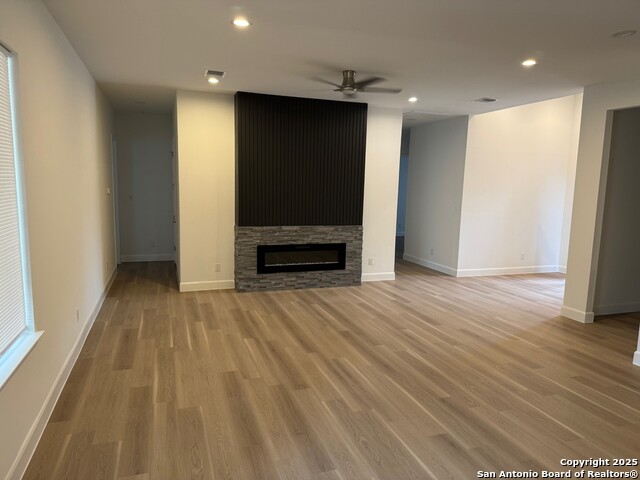 Image 4 of 9 For 8221 Old Austin Road