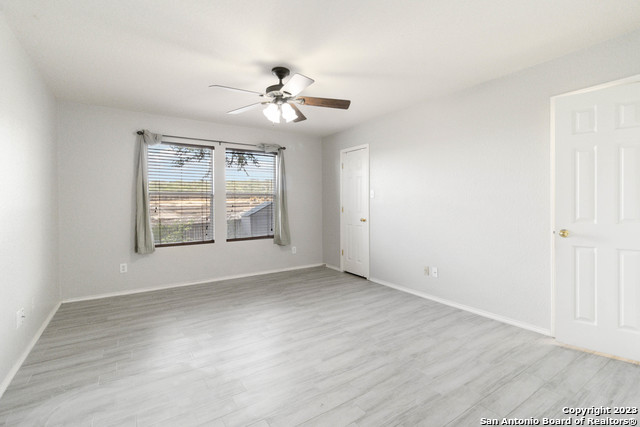 Listing photo id 24 for 6734 Loma Vino