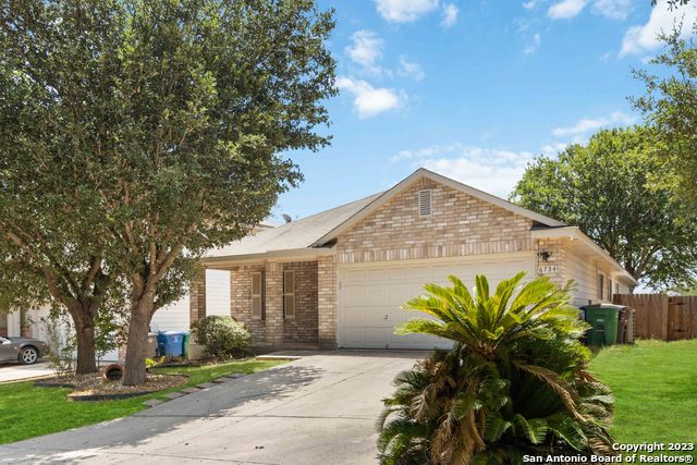 Listing photo id 1 for 6734 Loma Vino