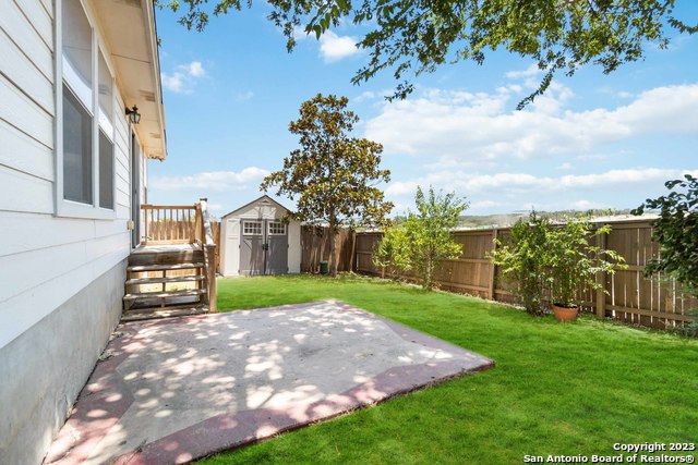 Listing photo id 29 for 6734 Loma Vino