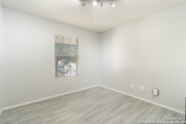 Listing photo id 4 for 6734 Loma Vino