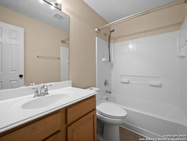 Image 16 of 36 For 5127 Gemsbuck Chase