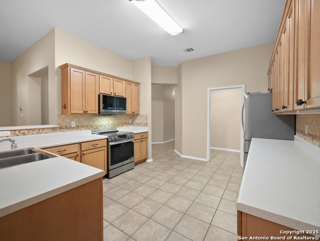 Image 27 of 36 For 5127 Gemsbuck Chase