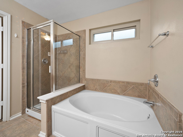 Image 35 of 36 For 5127 Gemsbuck Chase