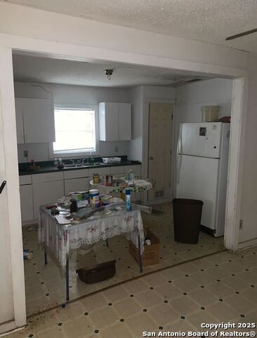 Image 10 of 14 For 126 Sims Ave