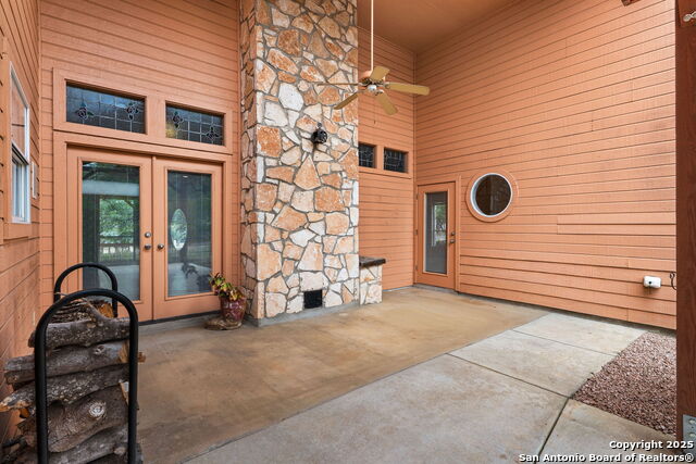 Image 29 of 44 For 115 Sage Oaks Trail