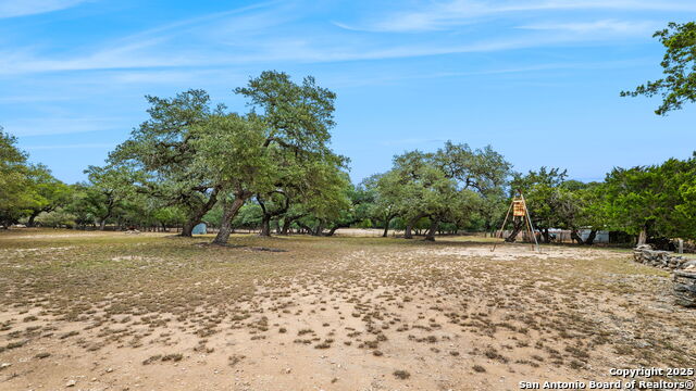Image 36 of 44 For 115 Sage Oaks Trail