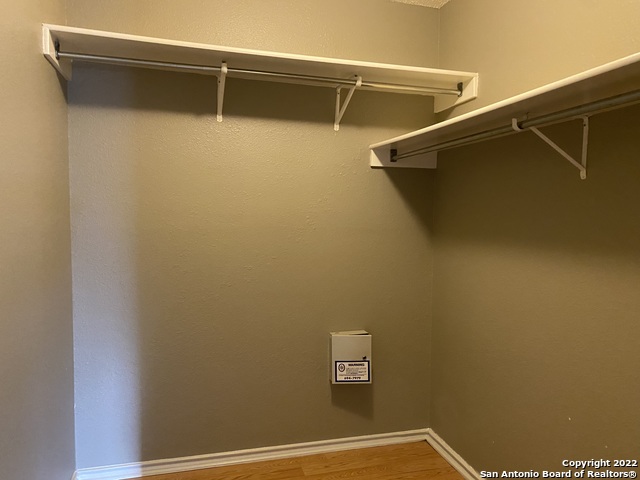 Image 23 of 30 For 13303 Pecan Glade