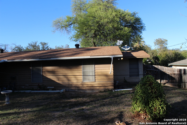 Image 15 of 26 For 5906 Gabor