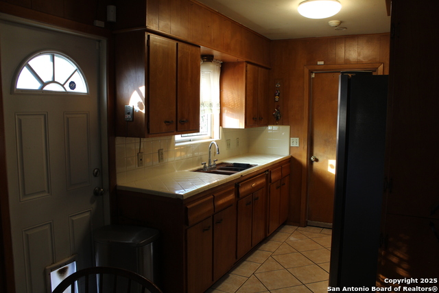 Image 19 of 26 For 5906 Gabor