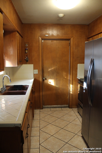 Image 4 of 26 For 5906 Gabor