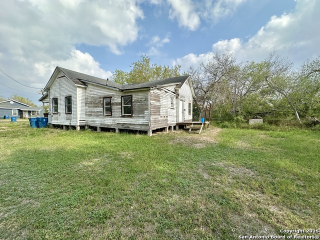 Details for 505 Sylvia W, Beeville, TX 78102
