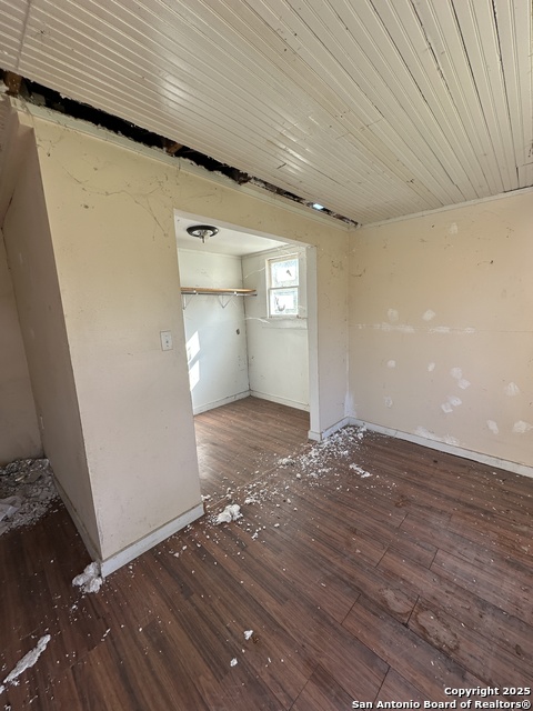 Image 10 of 14 For 505 Sylvia W