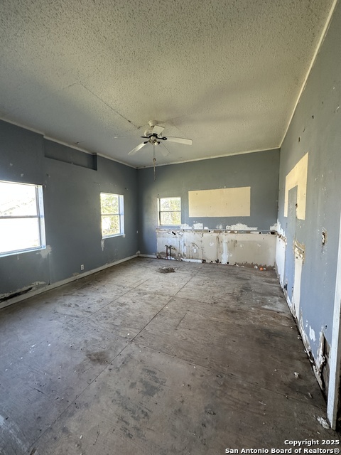 Image 11 of 14 For 505 Sylvia W