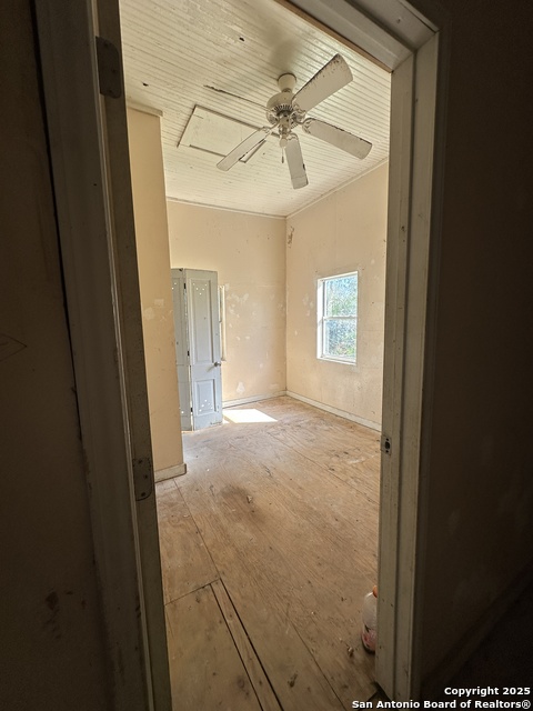 Image 12 of 14 For 505 Sylvia W