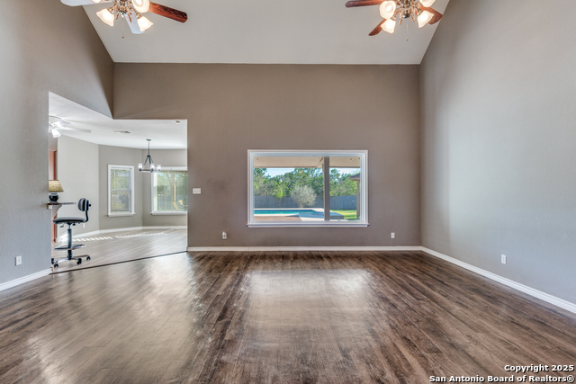 Image 2 of 24 For 1536 Kings Ranch