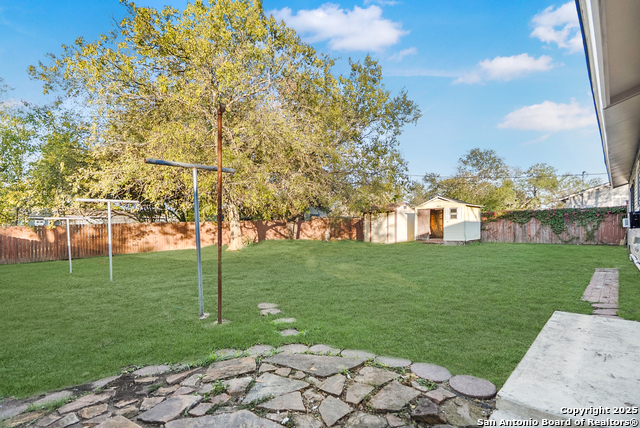 Image 17 of 19 For 5915 Middlefield