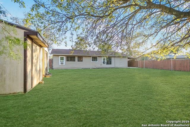 Image 19 of 19 For 5915 Middlefield