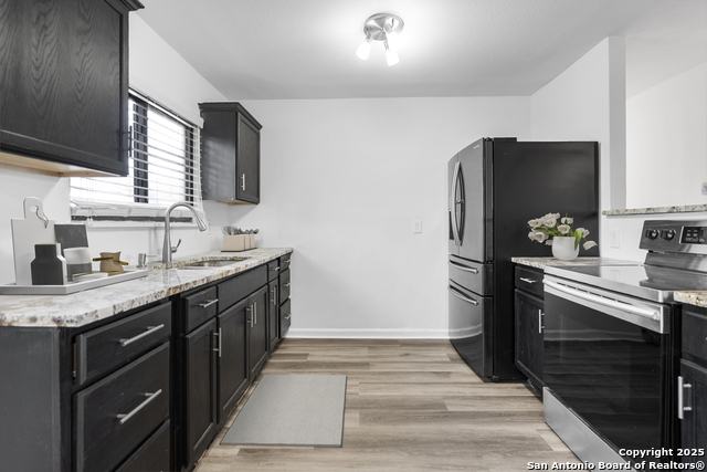 Image 7 of 19 For 5915 Middlefield