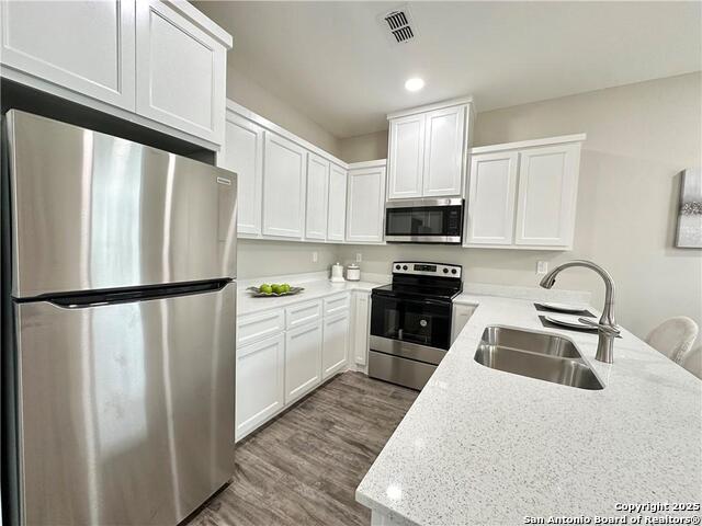 Listing photo id 24 for 432 Acacia Street