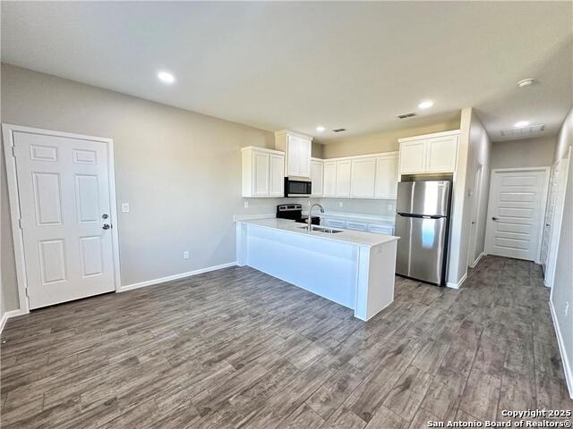 Listing photo id 6 for 432 Acacia Street