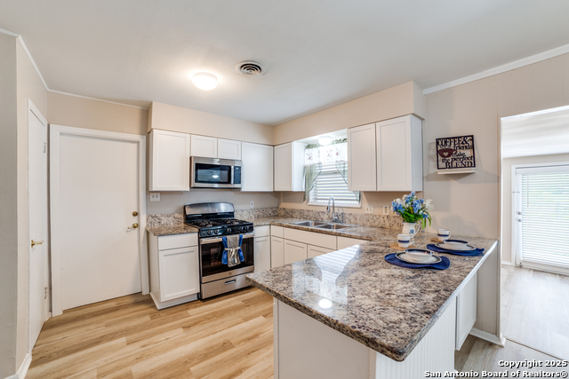 Image 16 of 29 For 2802 Darwin  