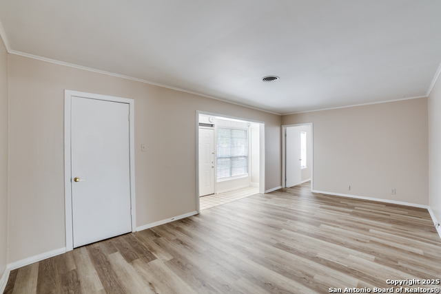 Image 5 of 29 For 2802 Darwin  