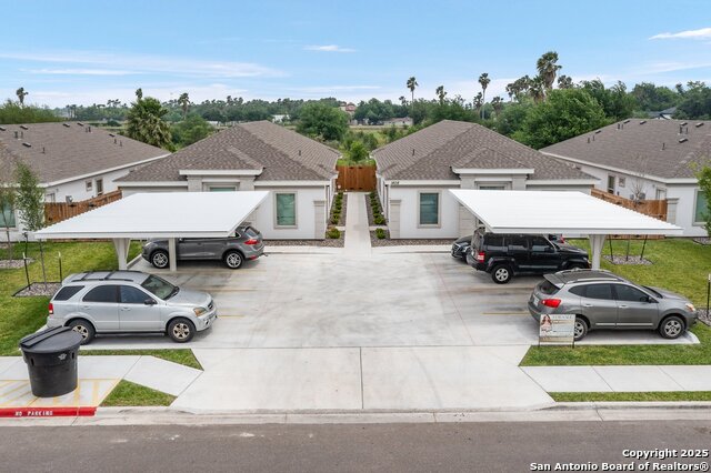 Listing photo id 0 for 1308 Yankton Street