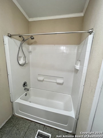 Image 23 of 32 For 105 Encino Torcido