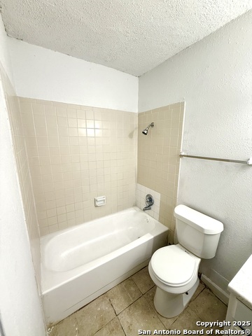 Image 18 of 18 For 7042 Oldham  