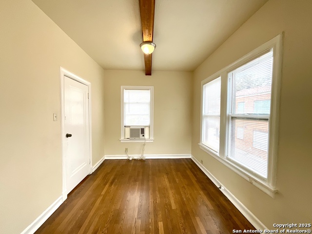 Image 13 of 30 For 1645 Mulberry W