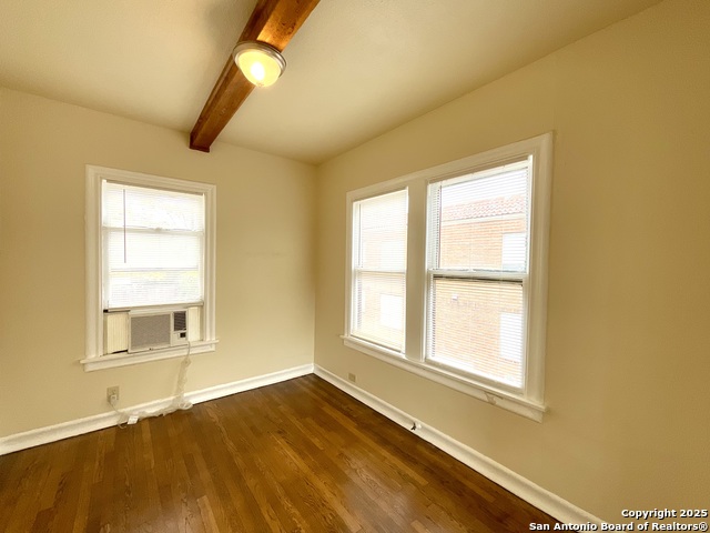 Image 14 of 30 For 1645 Mulberry W