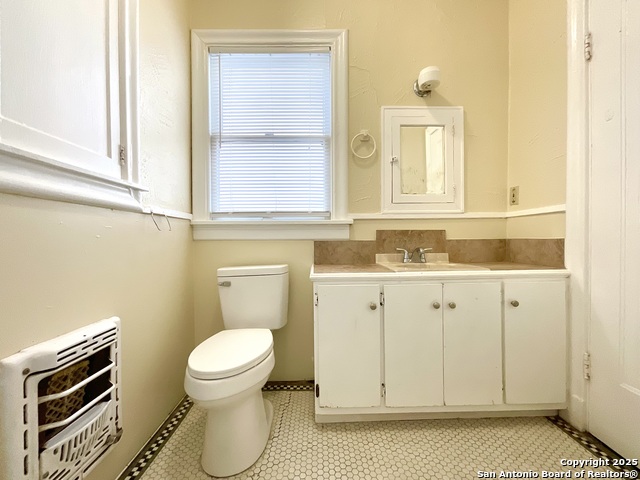 Image 18 of 30 For 1645 Mulberry W