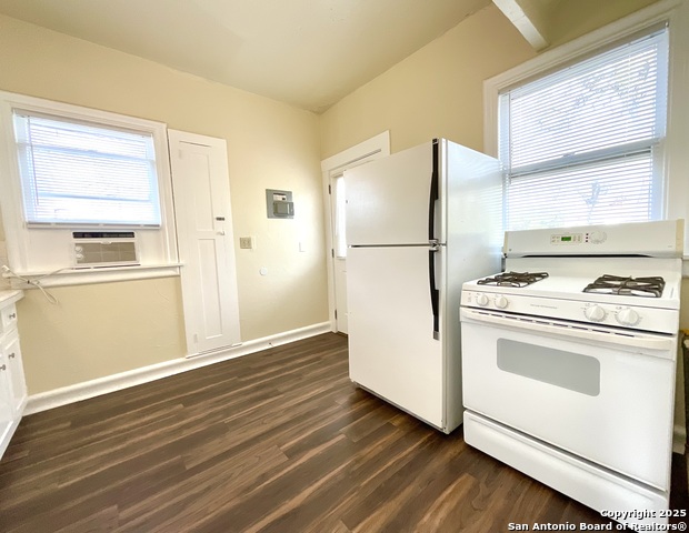 Image 26 of 30 For 1645 Mulberry W