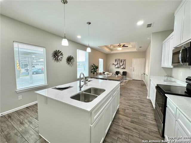 Listing photo id 5 for 1408 Yankton Street S