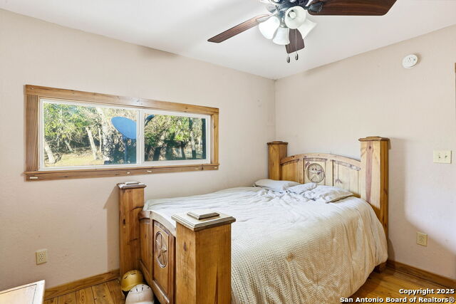 Image 14 of 37 For 340 Rio Oak  