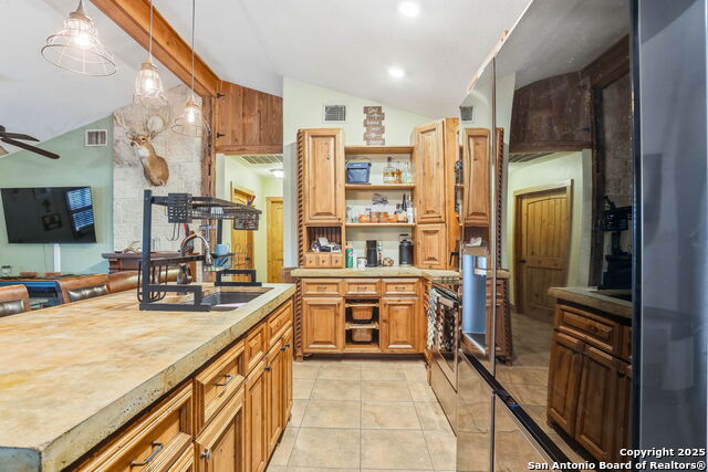 Image 3 of 37 For 340 Rio Oak  